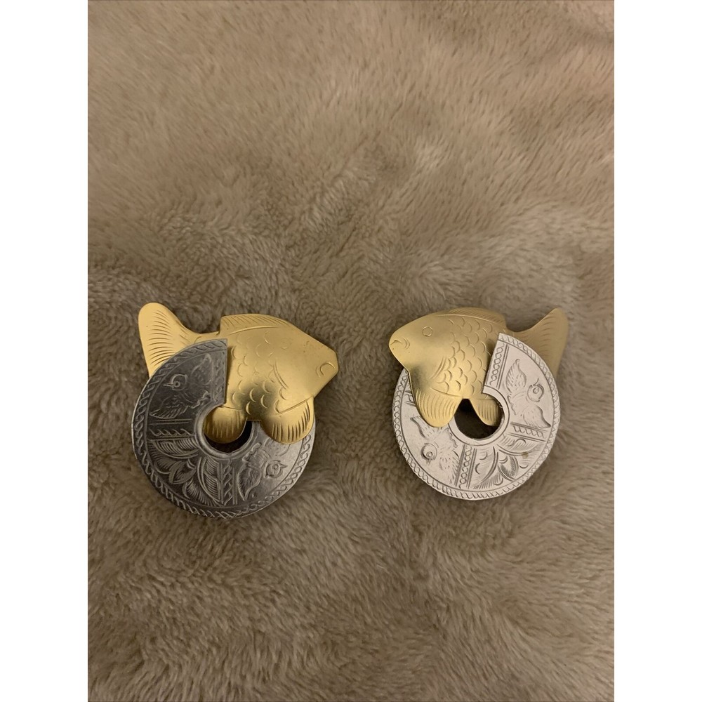 San Diego ￼silver and-gold tone fish earrings vintage clip earrings